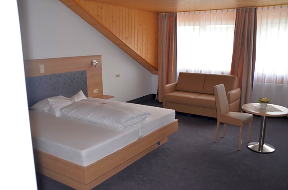 TIPTOP Hotel Hirt