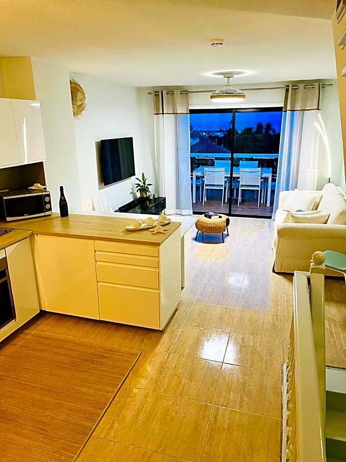 Fantastic sea and golf course view house with 3 bedrooms