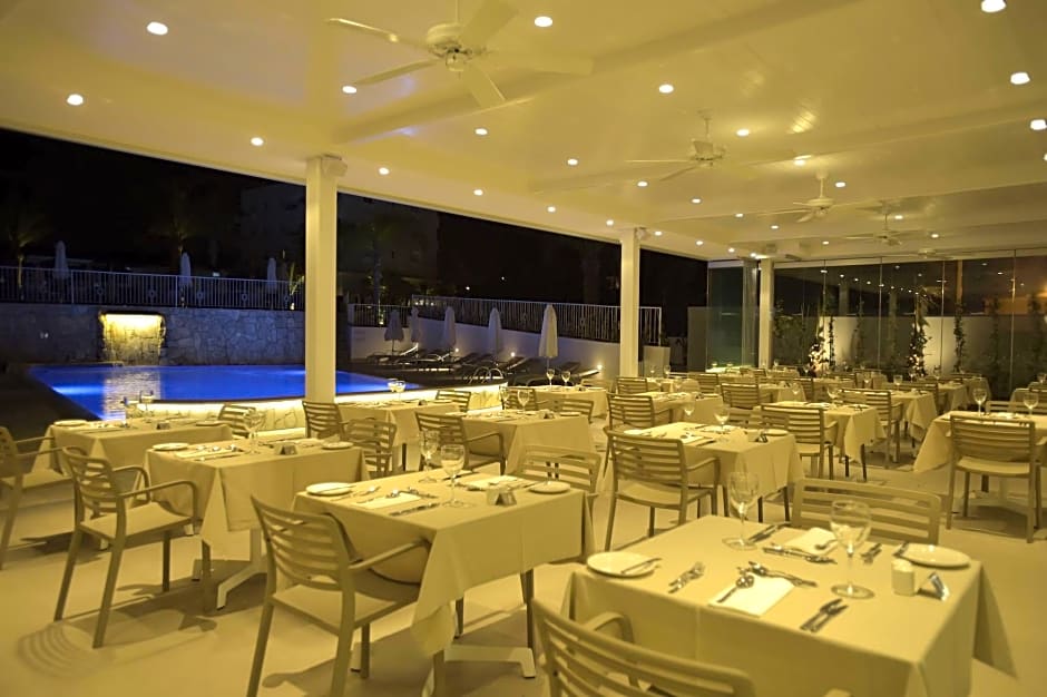 Sunrise Gardens Aparthotel