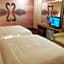 Day Chen Hotel