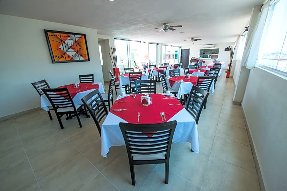 Hotel Portonovo Plaza Malecón