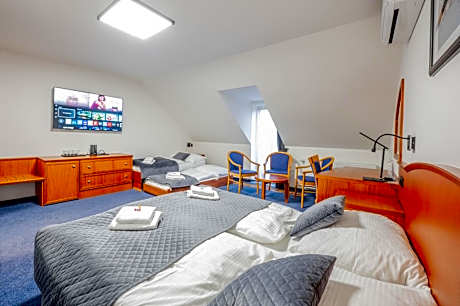 Standard Triple Room with Extra Bed