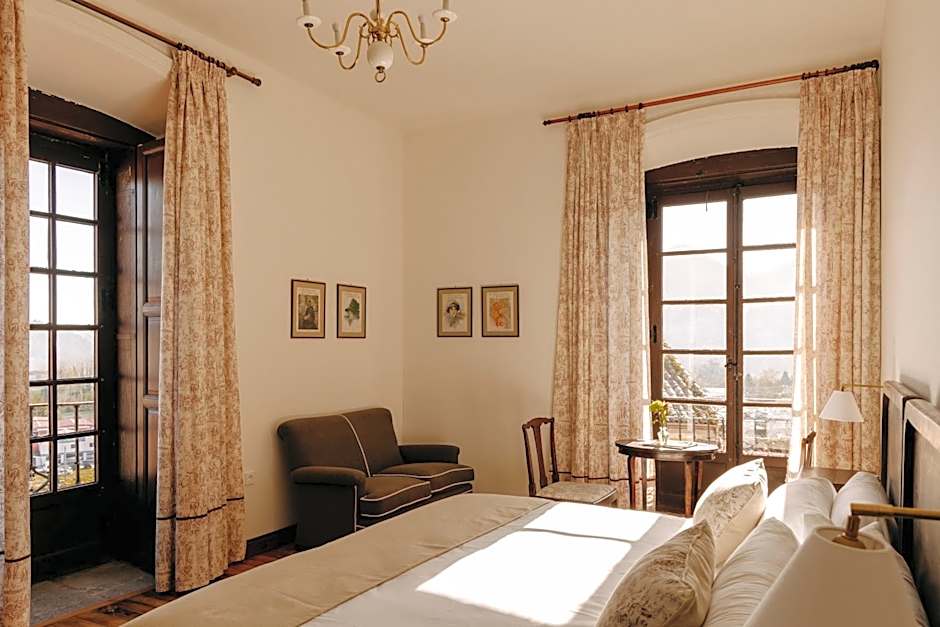 Hotel PAX Casona del Busto