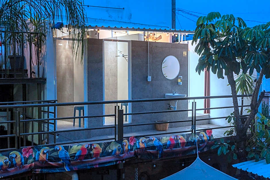 La Créme de la Créme Hostel