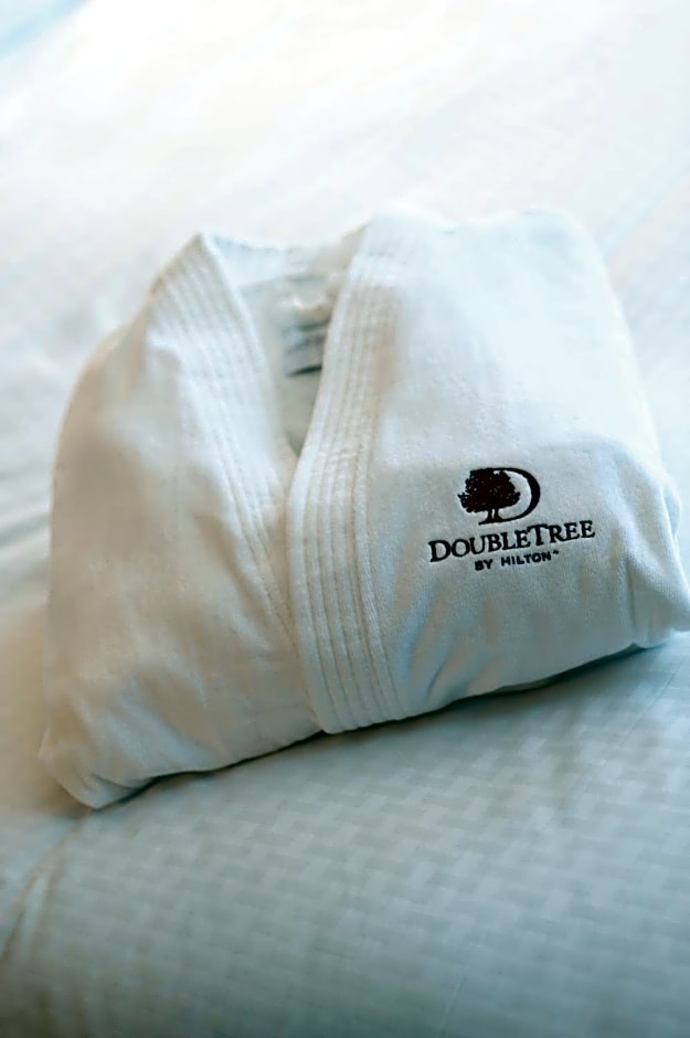 DoubleTree by Hilton Charlottesville