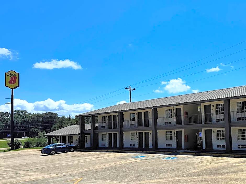 Super 8 by Wyndham Picayune