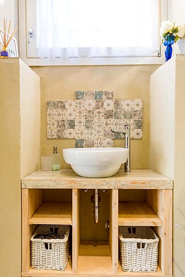 White Lilac Romantic B&B - Adults only