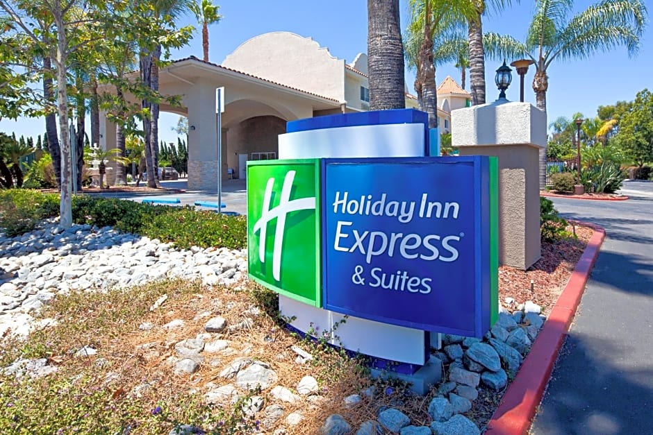 Holiday Inn Express Hotel & Suites San Diego-Escondido