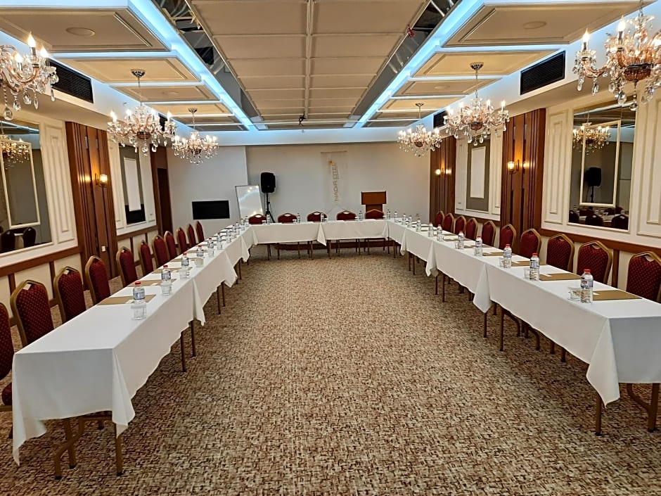 Nadir Business Hotel