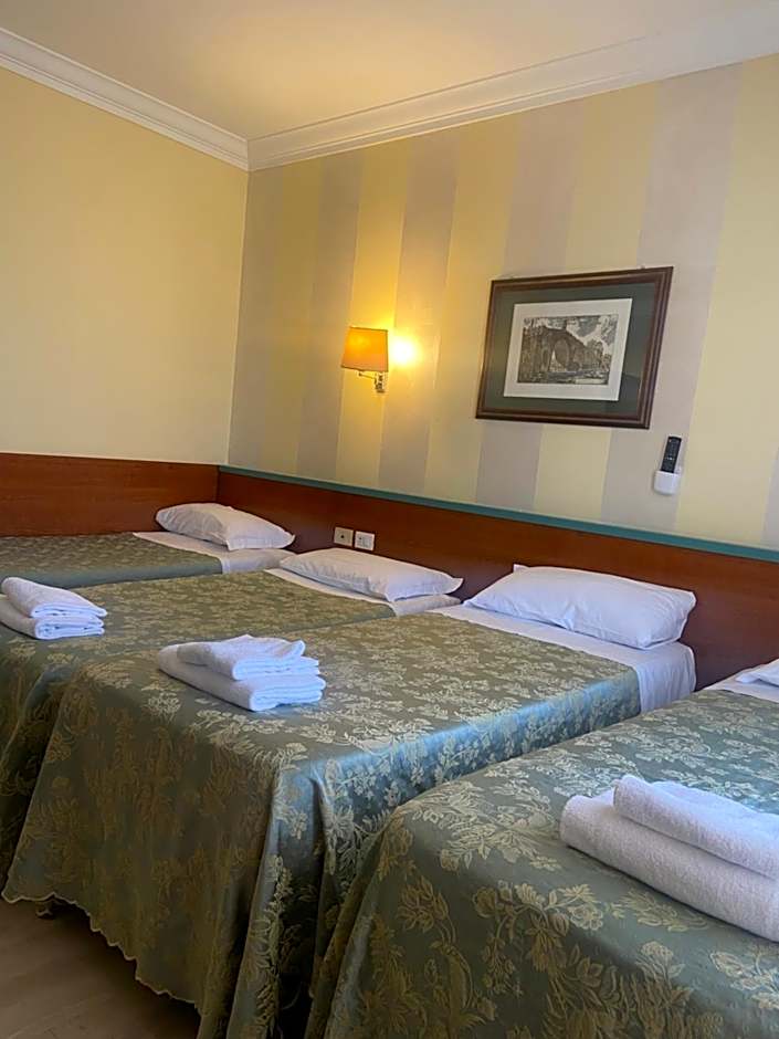 Hotel Center 1