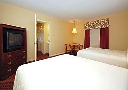 Double Room with Two Double Beds - Smoking