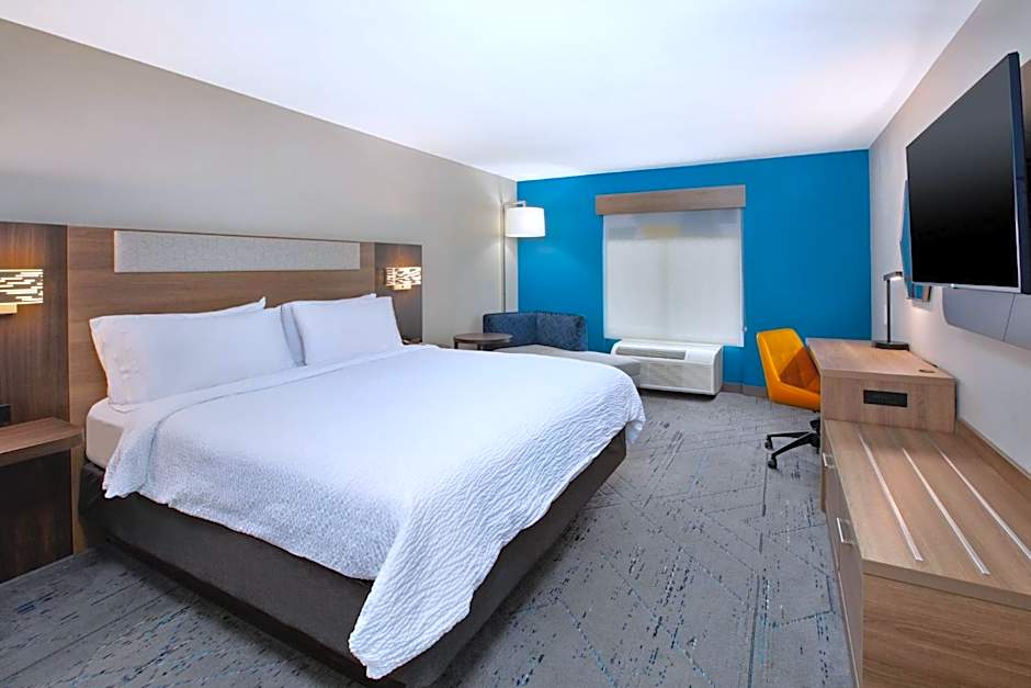 Holiday Inn Express Hotel & Suites - Sumter By IHG