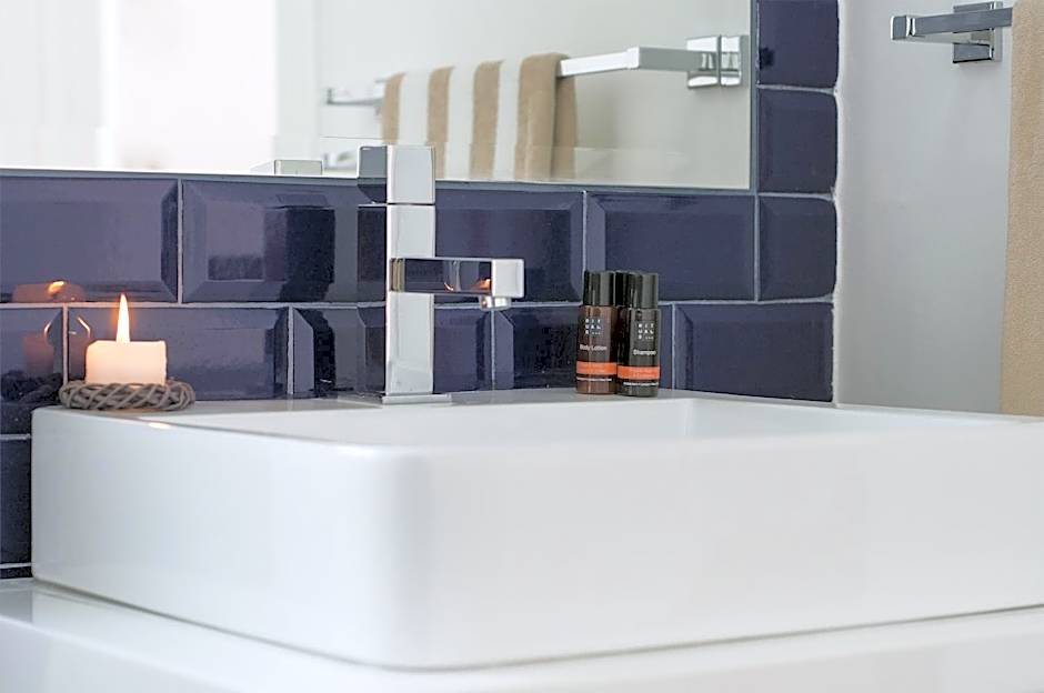 Beachouse - Surf, Bed & Breakfast