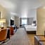 Comfort Suites Lake Geneva East
