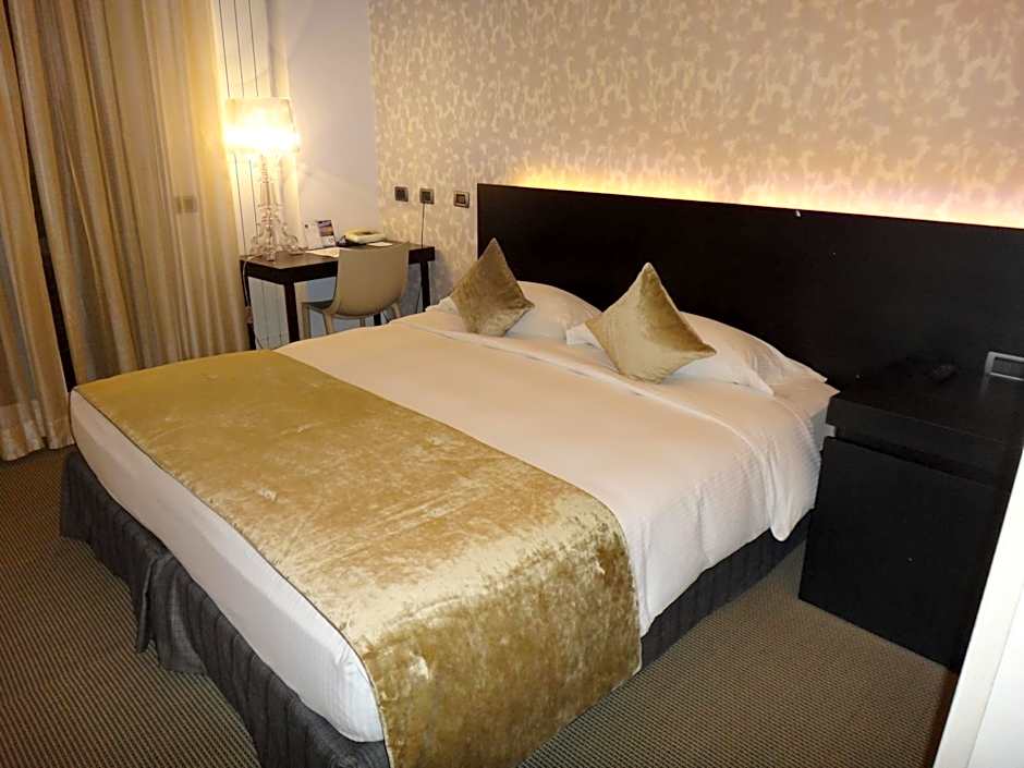 Hotel Ariston & Apartments