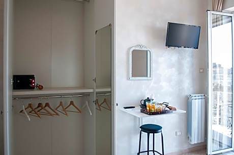 Double Room with Private Internal Bathroom with Balcony and Sea View