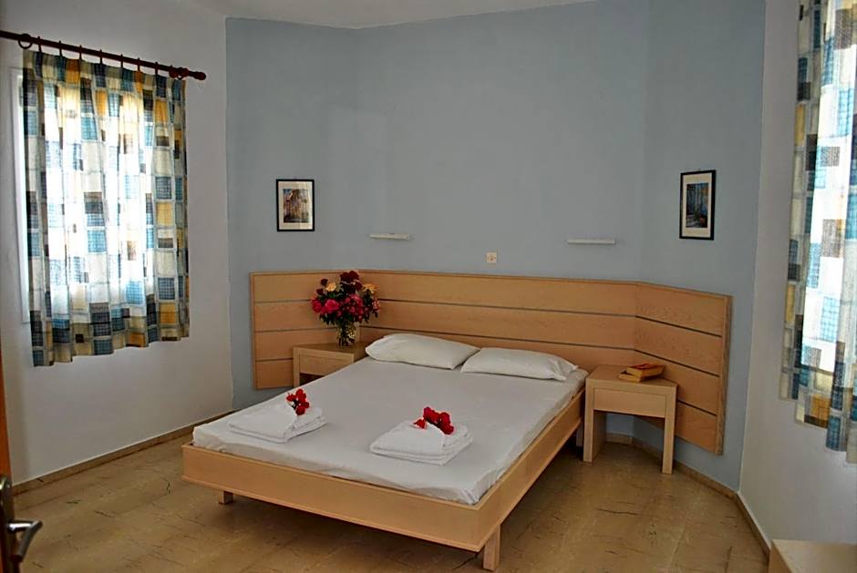 Melissa Apartments, Studios & Suites