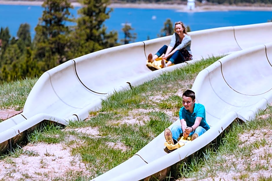 Embers Lodge & Cabins