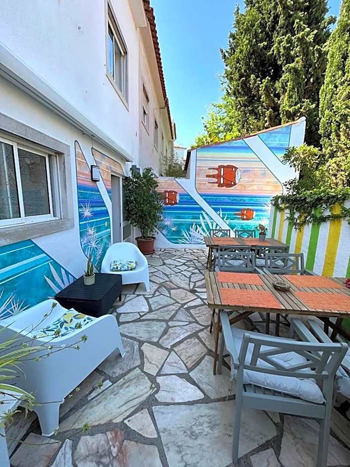 Ljmonade Hostel