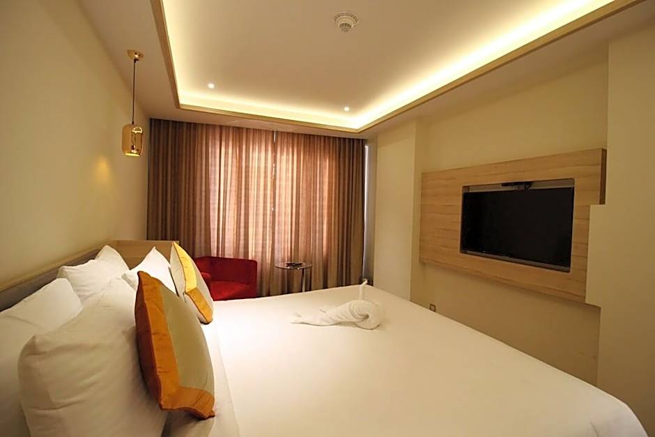 Hotel Jagadish International, Sankey Road