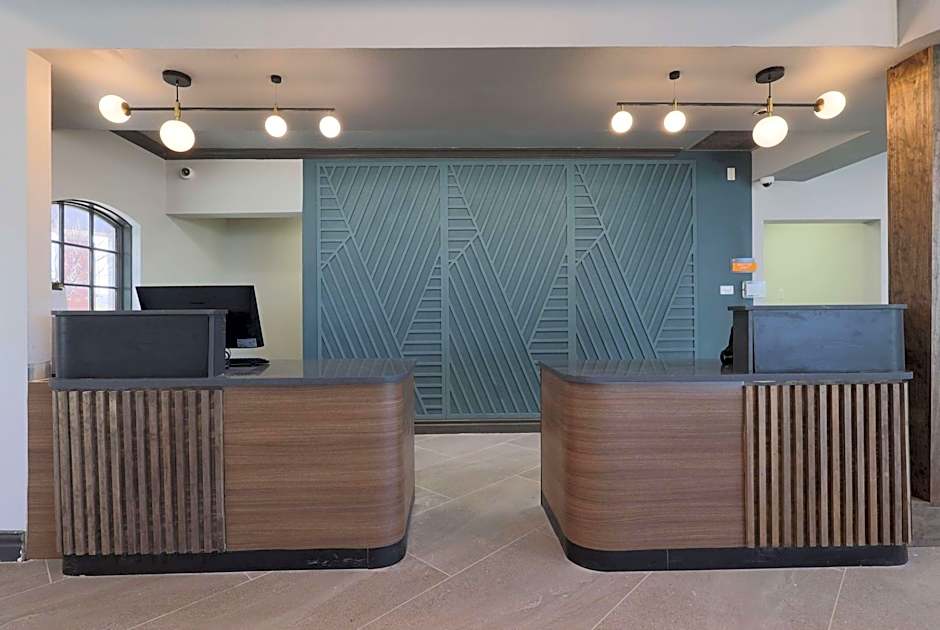 La Quinta Inn & Suites by Wyndham Sherman