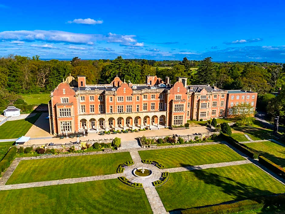 Foto 1 daripada 50 — Easthampstead Park