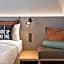 Moxy Lausanne City