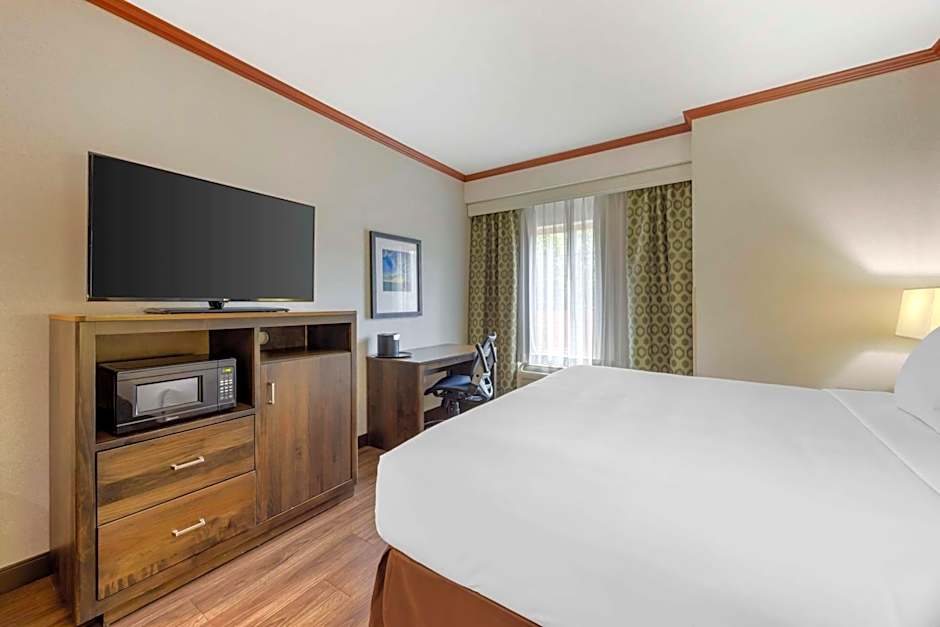 Best Western Plus Northwind Inn & Suites