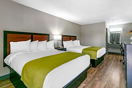 Queen Room with Two Queen Beds - Non-Smoking