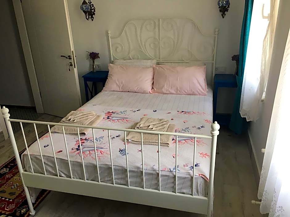Photo 1 of 4 of Standart Double Room
