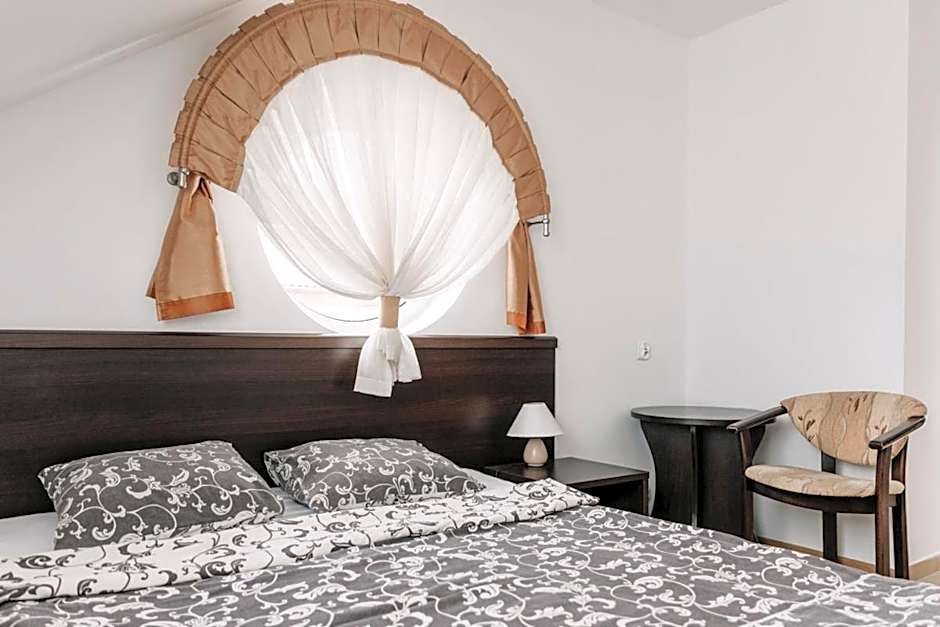 Willa Latarnik - doskonała lokalizacja, blisko atrakcji, 20min do plaży