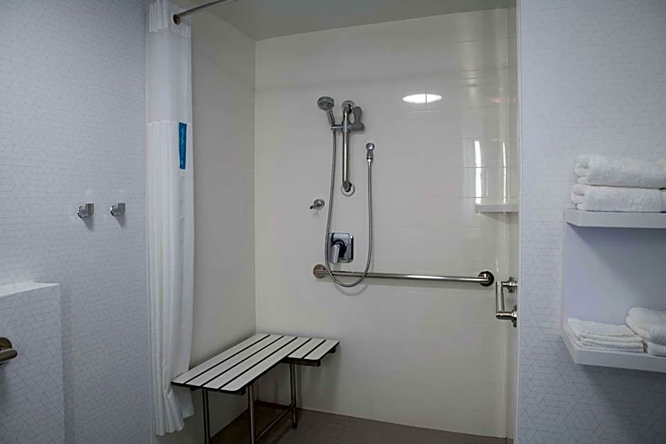 Hampton Inn By Hilton & Suites Los Angeles/Sherman Oaks