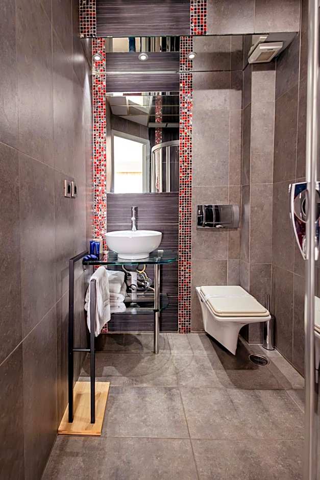 Comfy Boutique Hotel