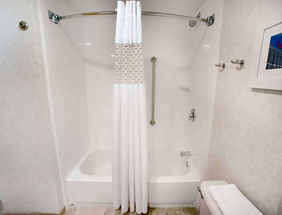 Hampton Inn By Hilton Louisville North/Clarksville