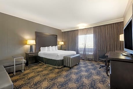 King Room with Sofa Bed - Non-Smoking