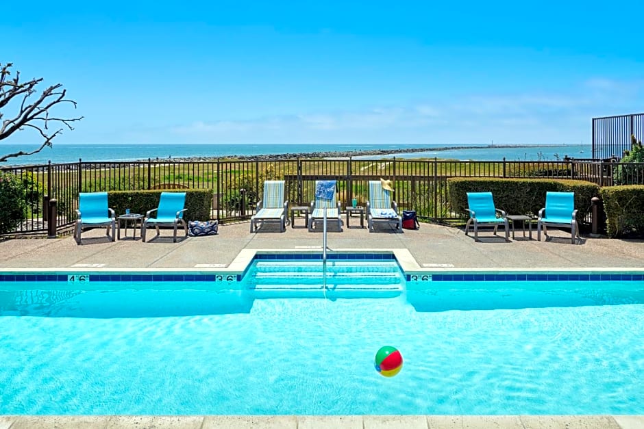 Beach House Half Moon Bay