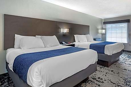 Queen Room with Two Queen Beds - Non-Smoking