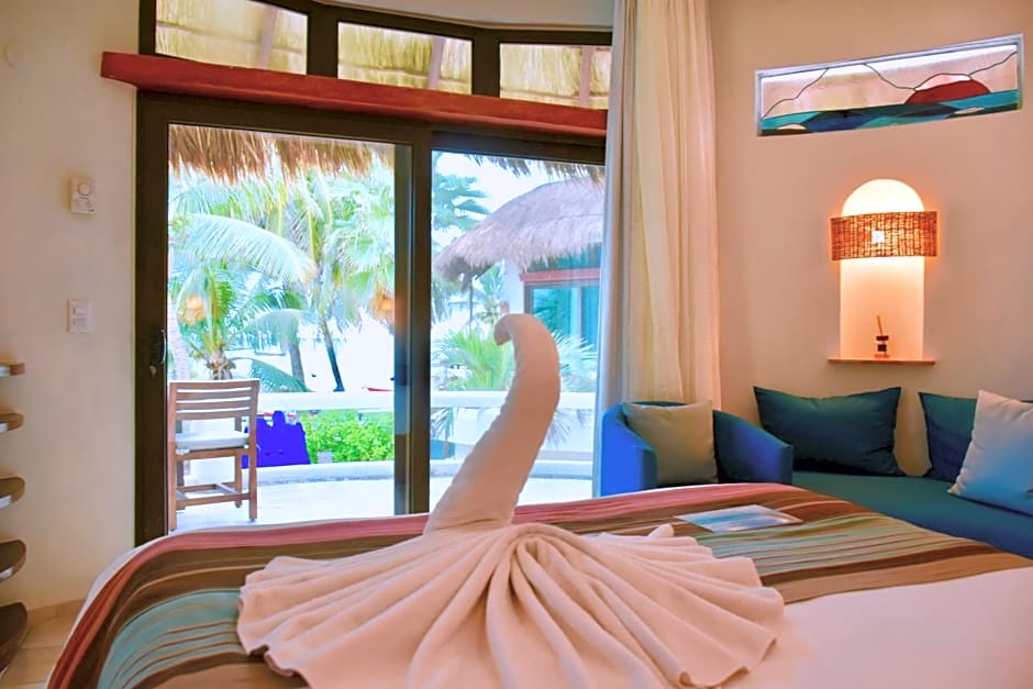 Playa Palms Beach Hotel
