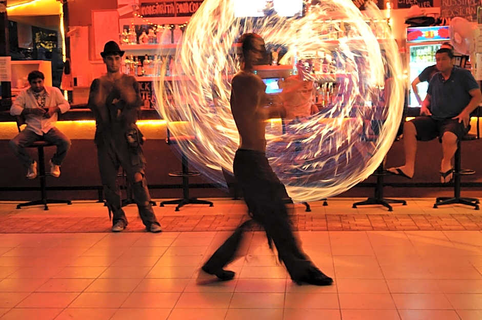 Club Sunset Apartments