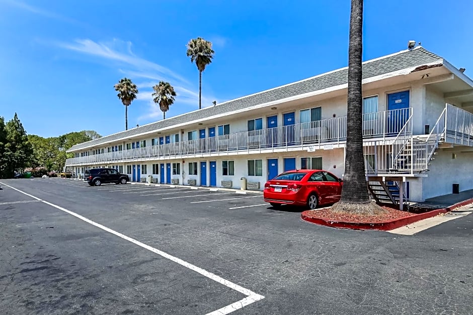 Motel 6-Pleasanton, CA