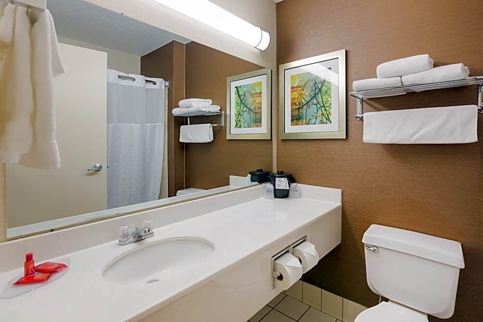 AmericInn by Wyndham Minot