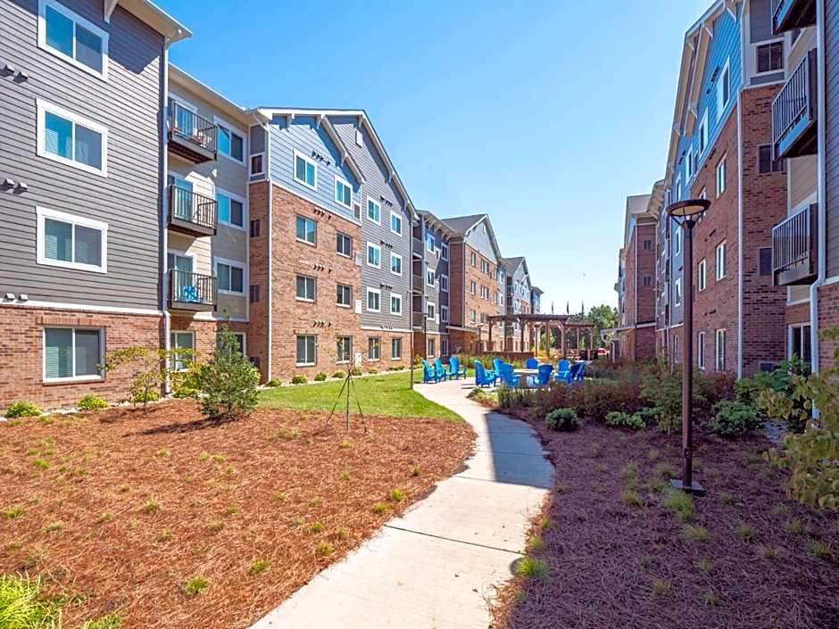 WaterWalk Extended Stay by Wyndham Charlotte - Arrowood