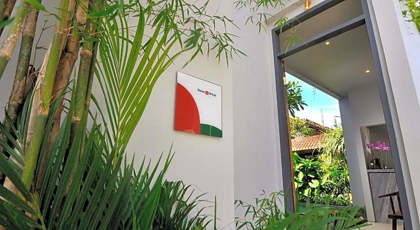 Room & Vespa Suite 1