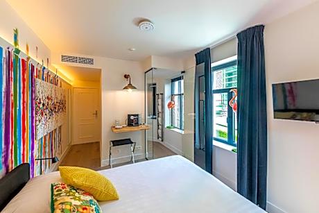 Queen Room with Garden View