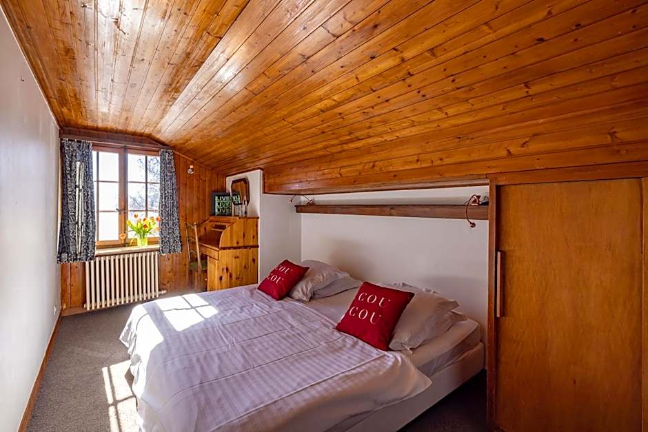 Le Coucou Hotel Restaurant & Lounge-Bar