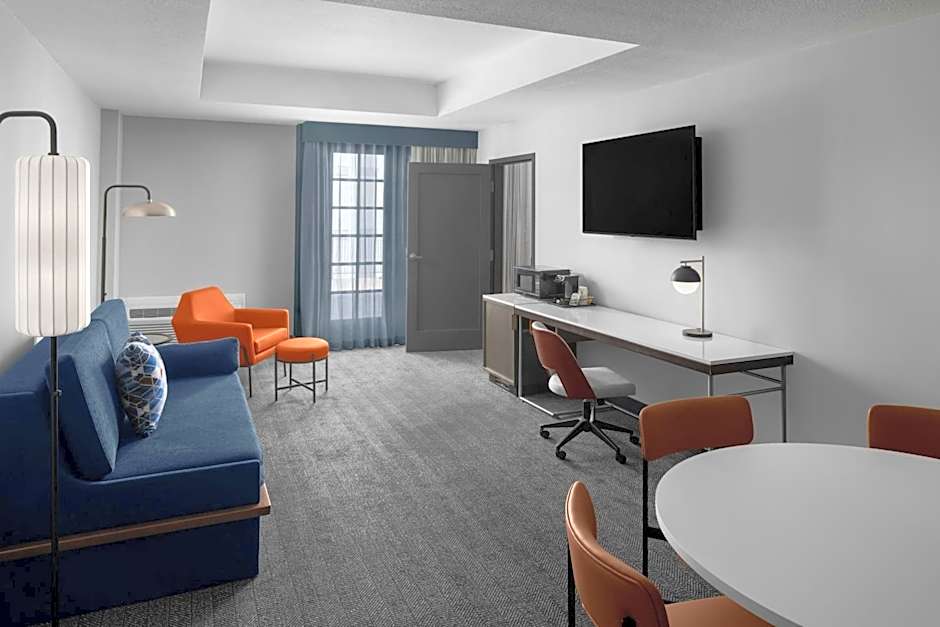 Courtyard by Marriott San Jose Airport
