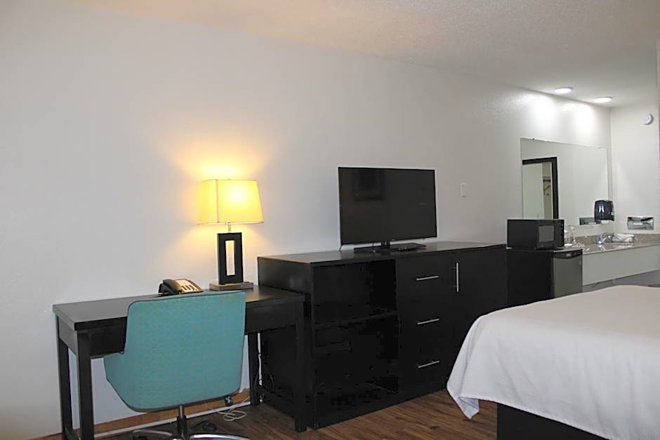 Pine Tree inn