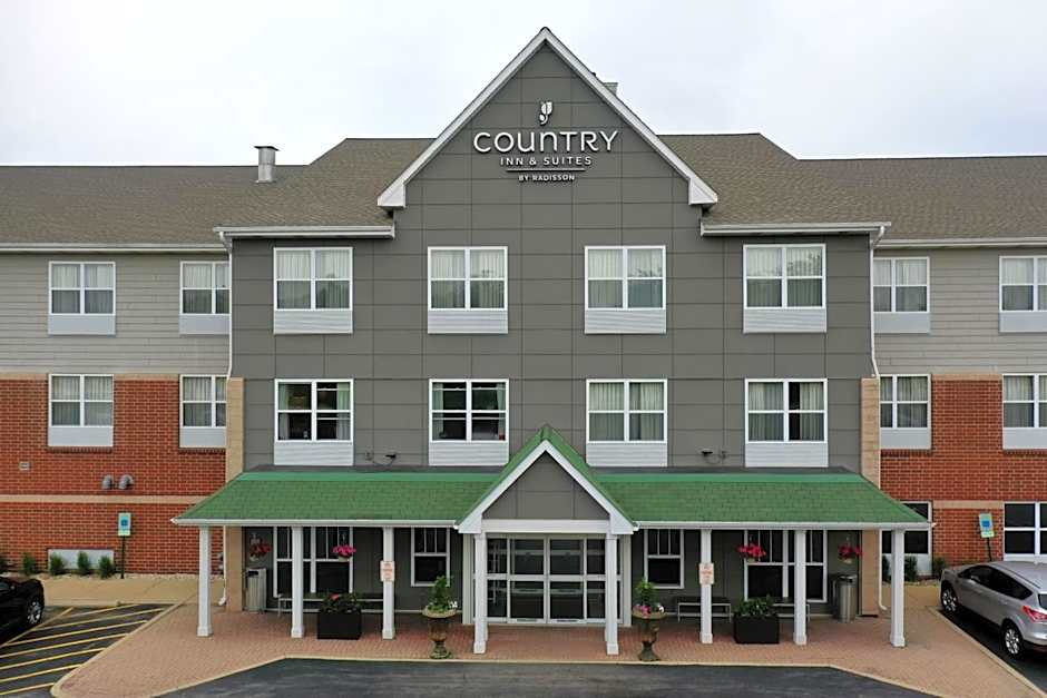 Country Inn & Suites by Radisson, Crystal Lake, IL