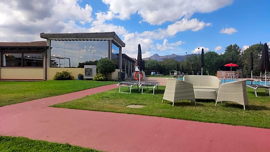 Li Suari Club Village