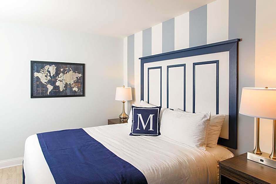 Marker 8 Hotel and Marina